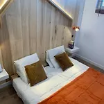 Le Flocon-duplex Face Aux Pistes