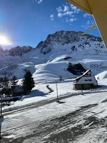 Le Flocon-duplex Face Aux Pistes ラ・モンジー