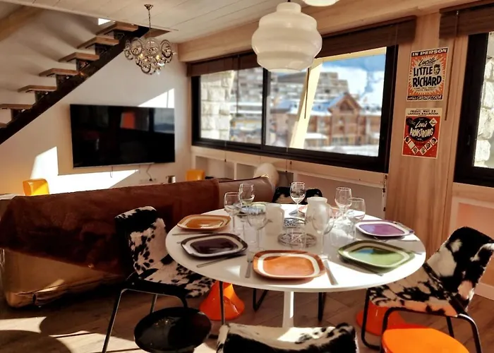 Le Flocon-duplex Face Aux Pistes アパート